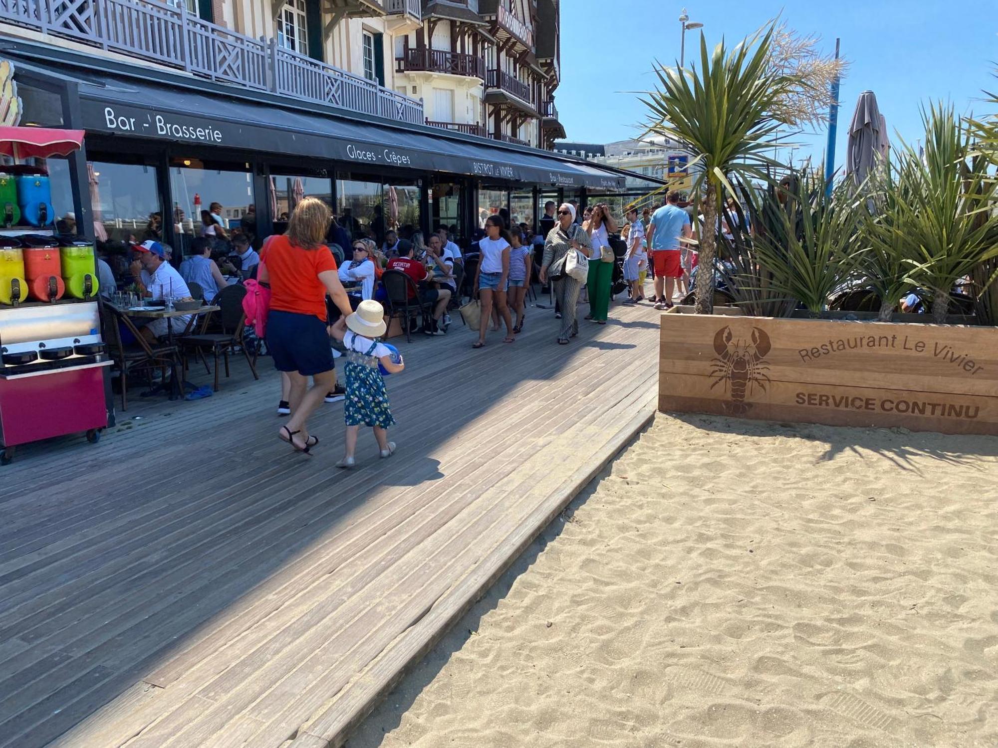 Cote Plage - Magnifique Appartement De Charme A Trouville Sur Mer - Linge - Lit Fait - Parking - Wifi - Classe Par L'Office Du Tourisme Exterior foto