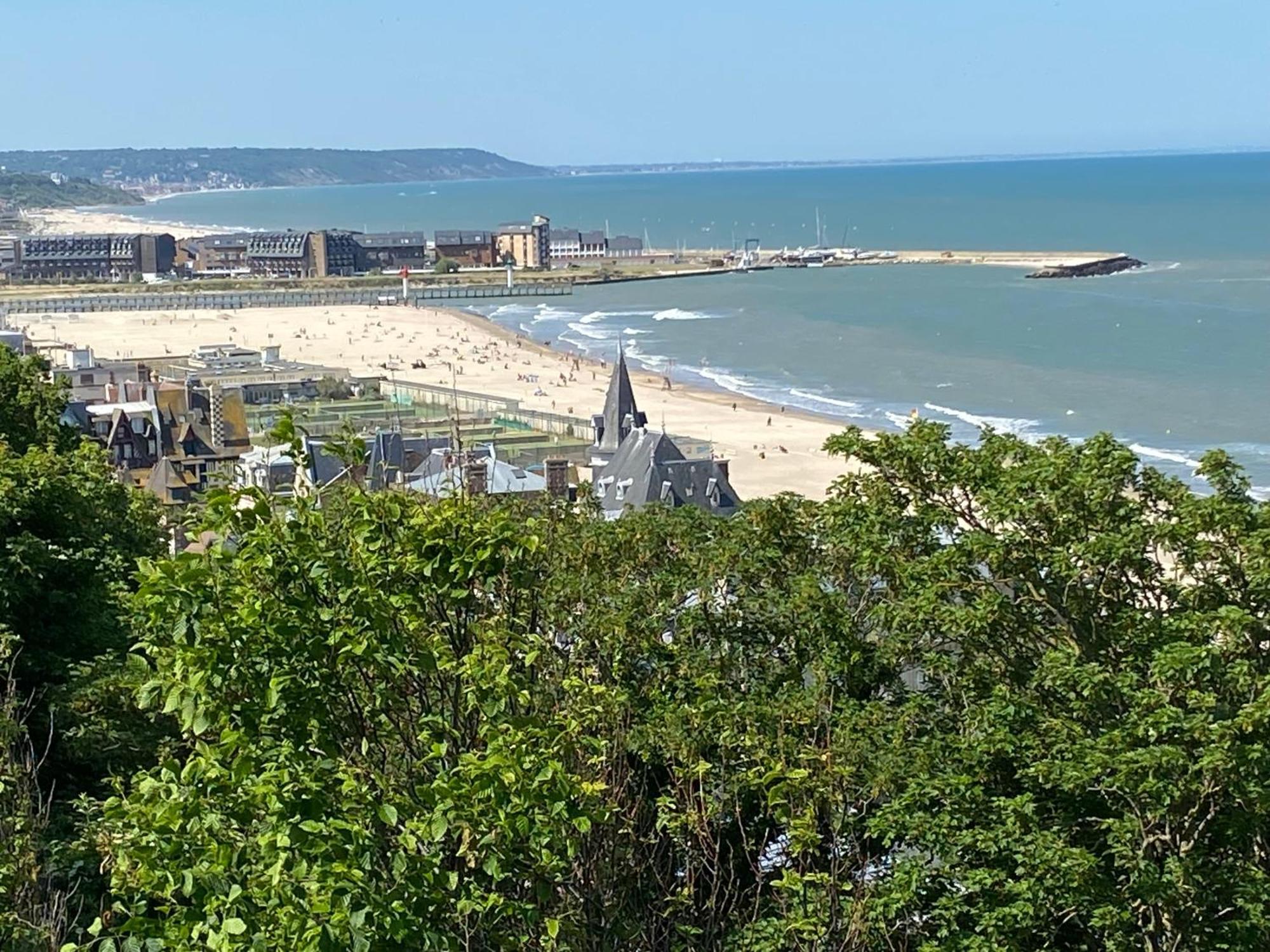 Cote Plage - Magnifique Appartement De Charme A Trouville Sur Mer - Linge - Lit Fait - Parking - Wifi - Classe Par L'Office Du Tourisme Exterior foto